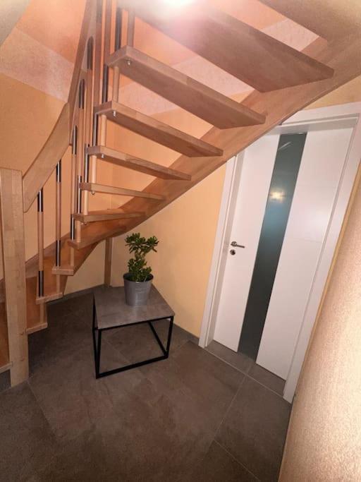 Palais -Mehrgehtnicht-Maisonette Grossweitzschen Esterno foto